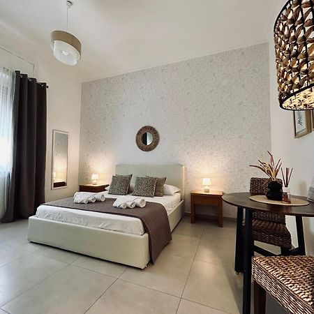 B&B Ungheria Ottantaquattro Palermo Esterno foto