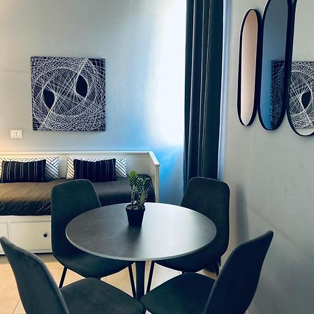 B&B Ungheria Ottantaquattro Palermo Esterno foto