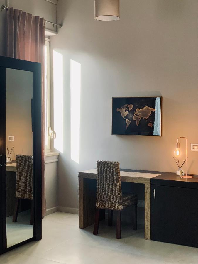 B&B Ungheria Ottantaquattro Palermo Esterno foto