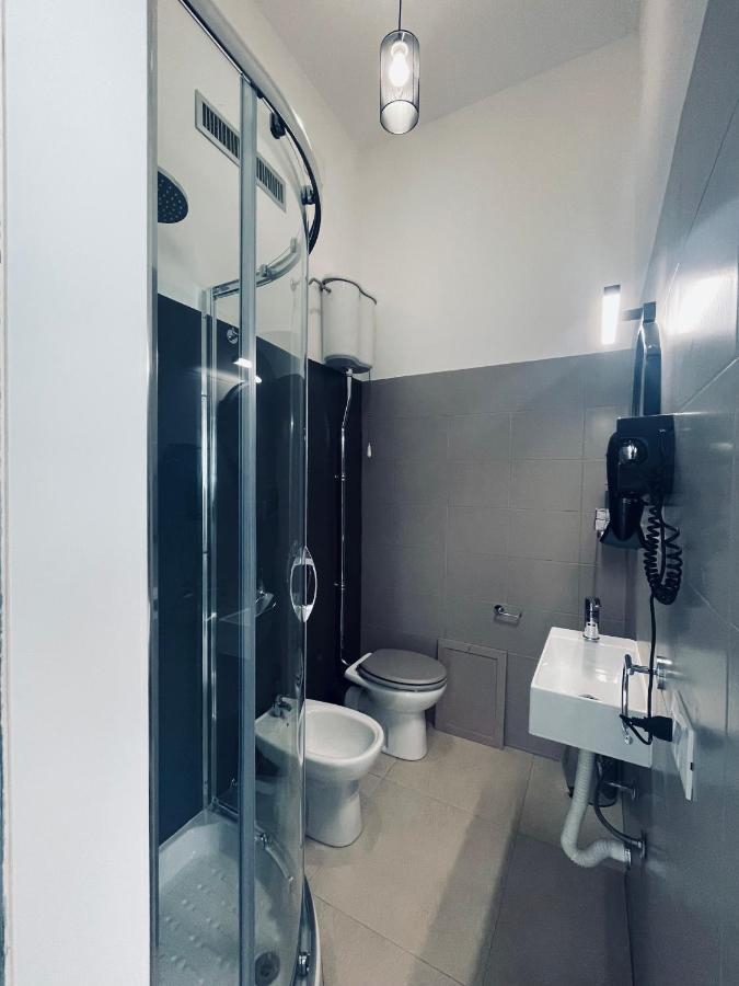 B&B Ungheria Ottantaquattro Palermo Esterno foto