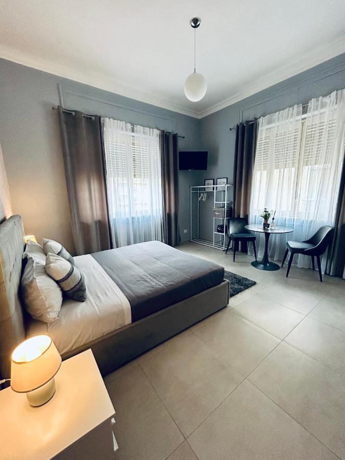 B&B Ungheria Ottantaquattro Palermo Esterno foto