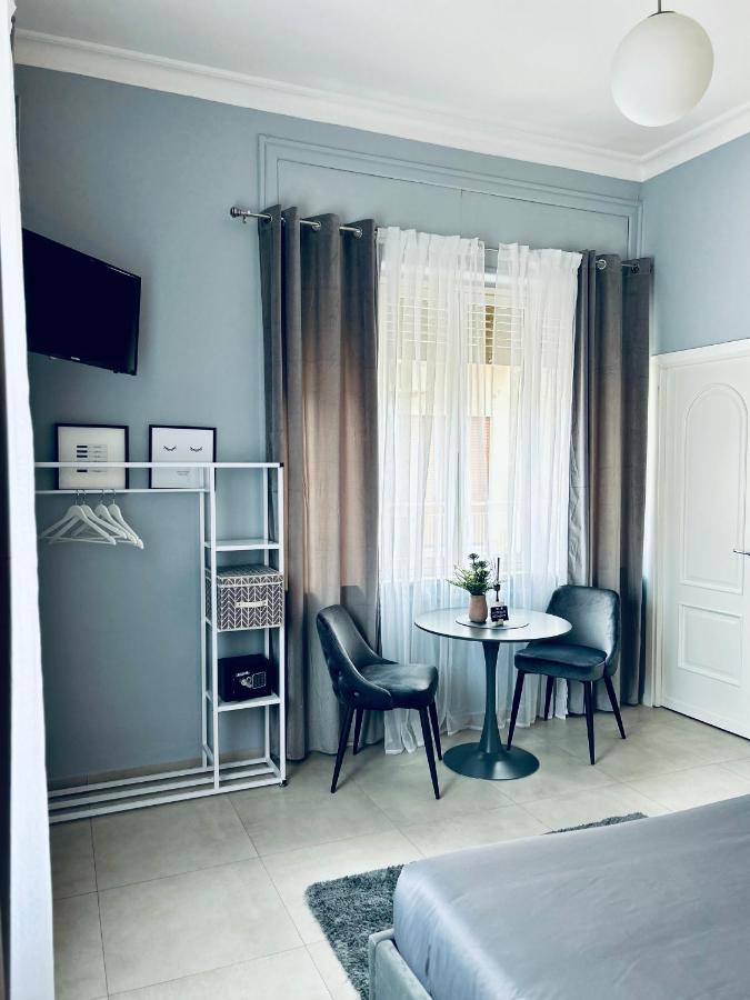 B&B Ungheria Ottantaquattro Palermo Esterno foto