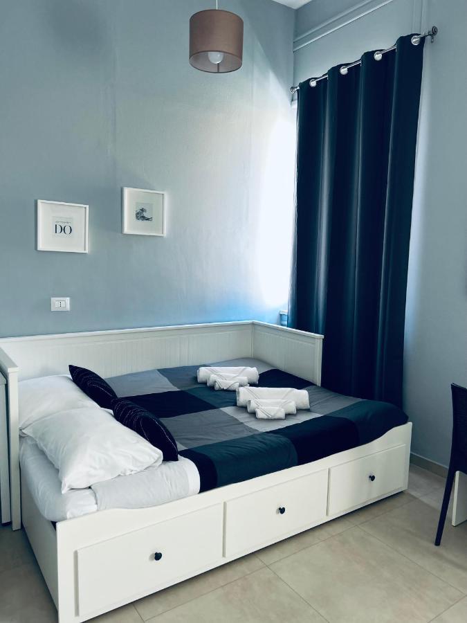B&B Ungheria Ottantaquattro Palermo Esterno foto