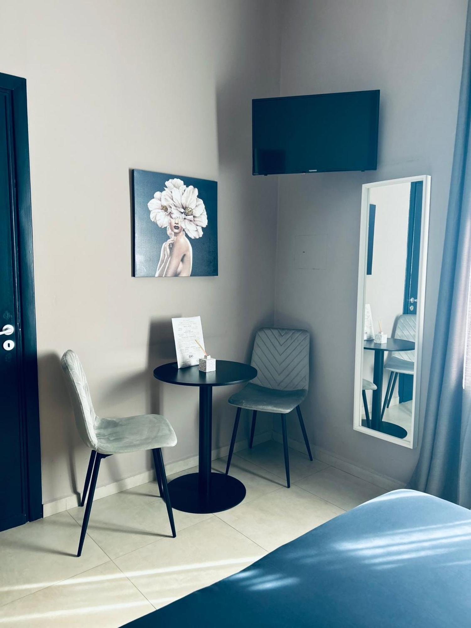 B&B Ungheria Ottantaquattro Palermo Esterno foto