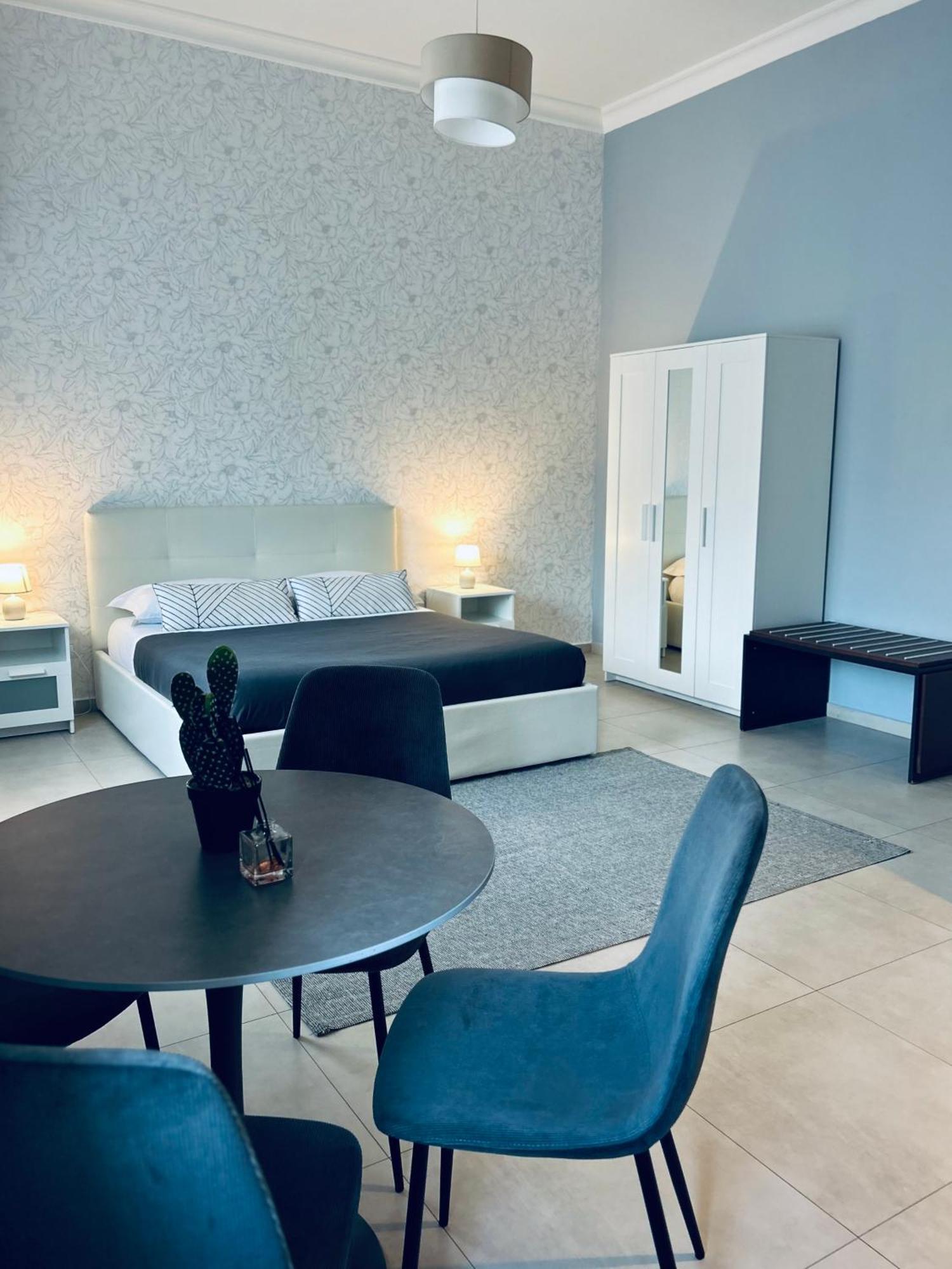 B&B Ungheria Ottantaquattro Palermo Esterno foto